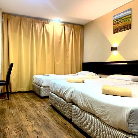 Green Town Hotel Classic Malacca Екстериор снимка